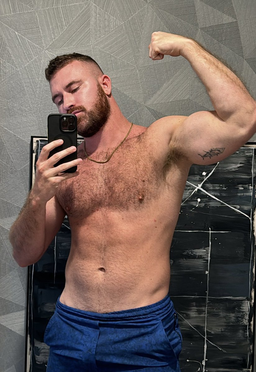 Hey guys, I need your help! ❤️ 

I am entering a music related contest and a big part of it based on SoundCloud. I am working on building my following there before the contest. If you have a free minute to follow me I would greatly appreciate it. 🙌🏼❤️‍🔥

 on.soundcloud.com/BZd1ED8fZbceav…