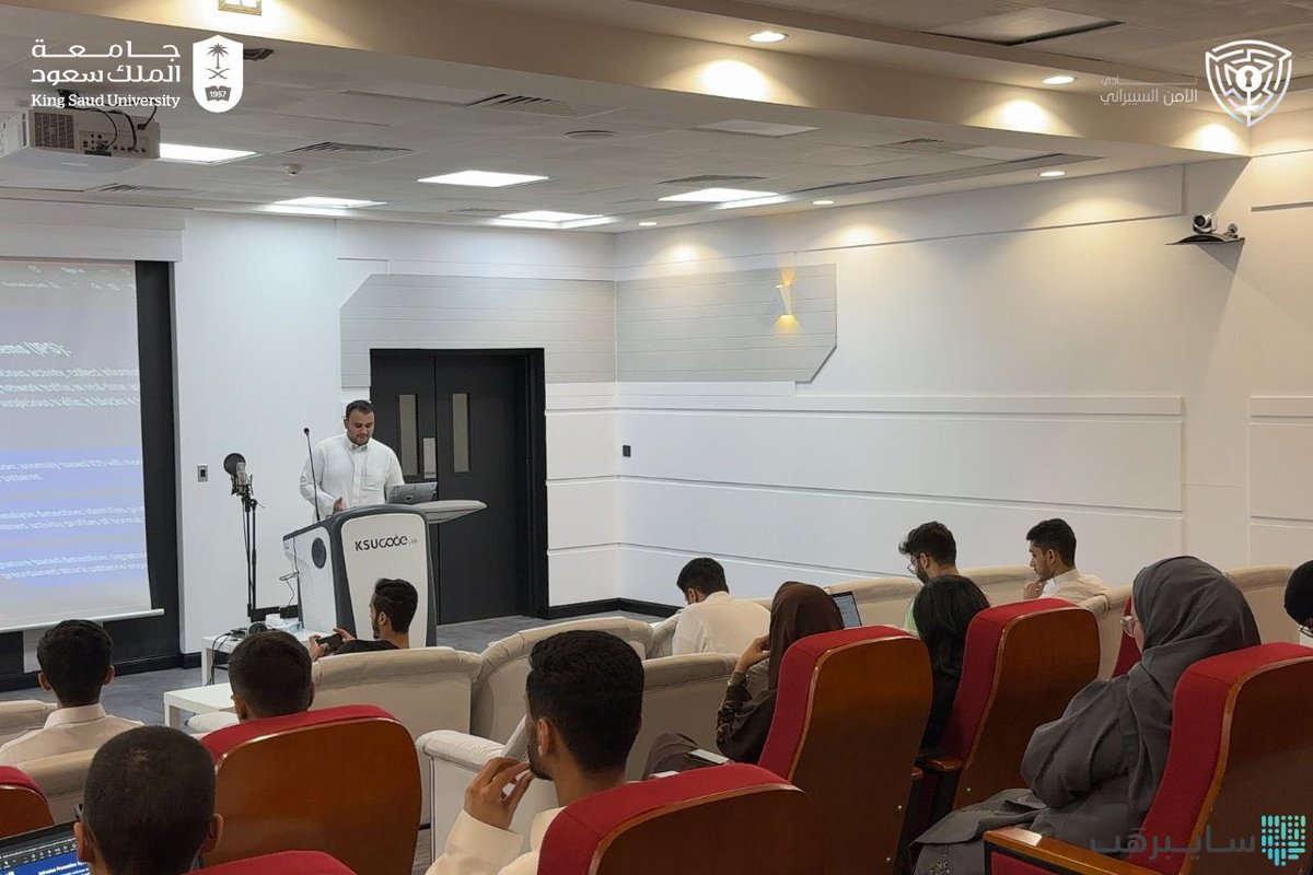 أقام نادي الأمن السيبراني ورشة عمل  بعنوان " SOC Analysis” حيث تحدثنا عن مركز العمليات وتطوره  ، ما هو نظام IDS و نظام IPS ؟ ،و مناقشة مفهوم التحليل الجنائي .
تشرفنا بحضوركم 🤍