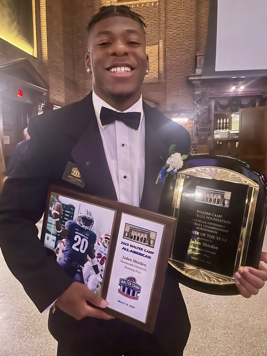 Jaden Shirden was presented with his Walter Camp Football Foundation FCS Player of the Year award on Saturday evening! #FlyHawks || @shirden_20