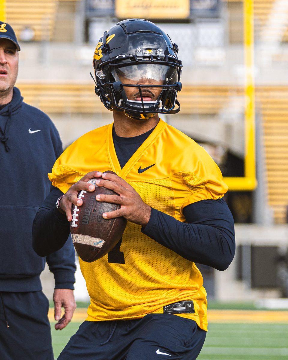 #ALLIN on Spring Ball day one 👊 #GoBears