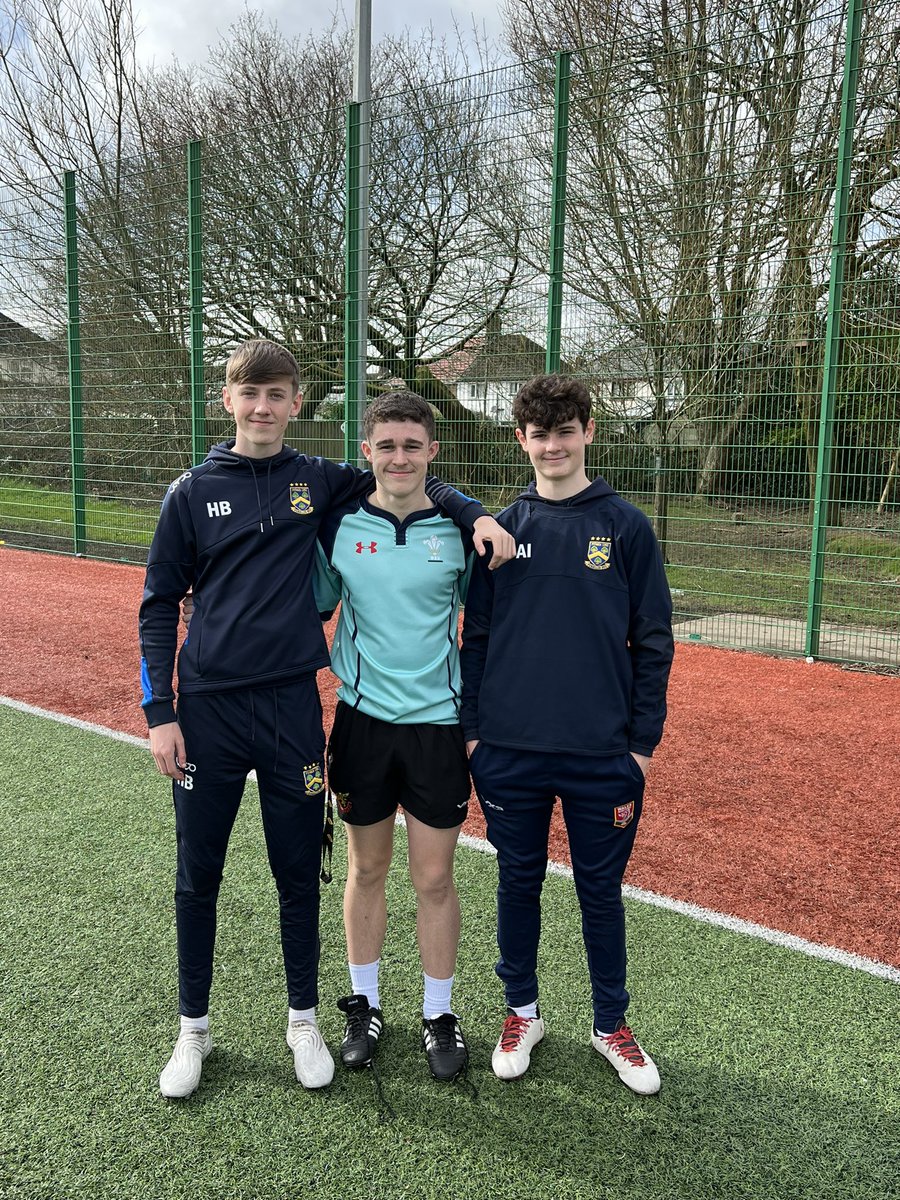 Jake_Allen3's tweet image. Huge Thank You to the Cup Referee Team we’ve had from @LSP_Wales 

Excellent efforts lads, all have a future with the whistle/flags should you wish to pursue it! 

Thank you @MrRichardsLSP for putting them forward to support the finals!💪🏼