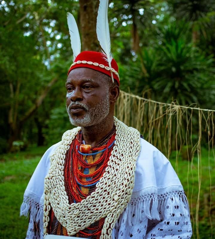 Thechukwumartin's tweet photo. I've always wanted to write about Eric Obinna &working with him #AMAniedo &tonight there are not enough words. One thing is clear, the man was Eze Dibia, you can't unsee it. I lookd forward to scenes with him. He's super funny, crazy and fun to work with. I do miss the guyman ❤️ https://t.co/s3yC7dePzk