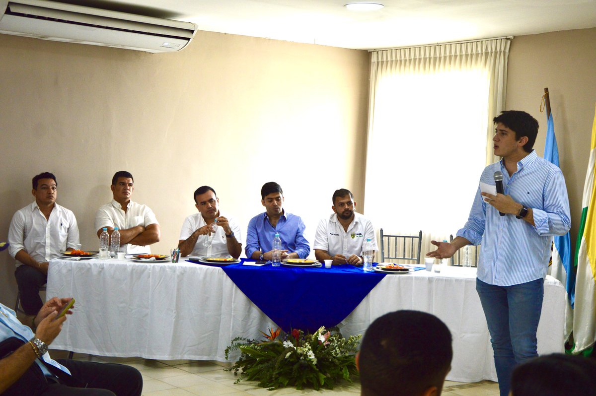 wmanzur's tweet photo. 🌽🆘| En Cereté, participamos activamente de la mesa de trabajo por los maiceros de Córdoba.

Queremos soluciones a corto plazo para frenar la crisis que atraviesa este importante sector de nuestra economía cordobesa. https://t.co/VgUaRTOA4O