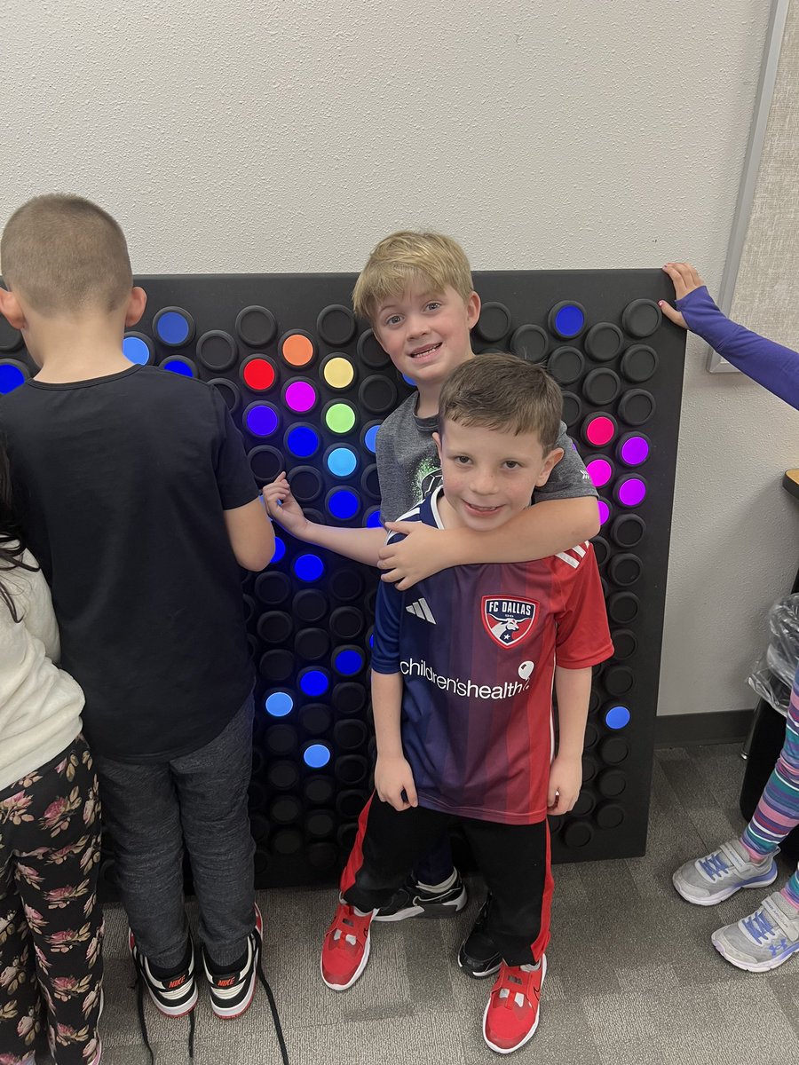 Katie McEnery tweet media