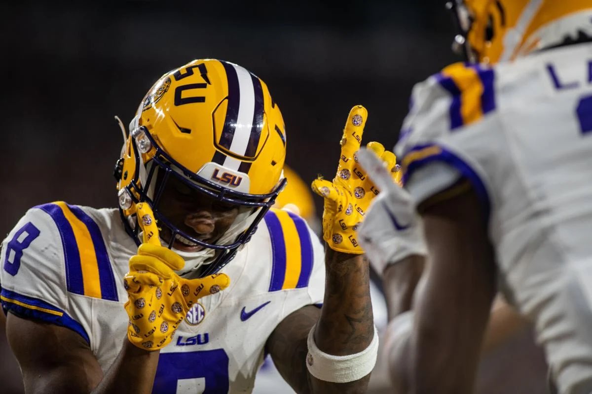 scoutdnfl's tweet photo. 1. The 2023 Numbers 

*among draft WRs - regular season*

📌 PFF Grade v Man (#1)
📌 PFF Grade v Zone (#1)
📌 3.81 YPRR (#1)
📌 1568 Yards (#1)
📌 86 REC (#2)
📌 14 TDs (#2)
📌 70 1st Downs (#2)
📌 19 Deep Catches (#2)
📌 30 Missed Tackles Forced (#2)

Just ridiculous. https://t.co/e65hzxFunJ