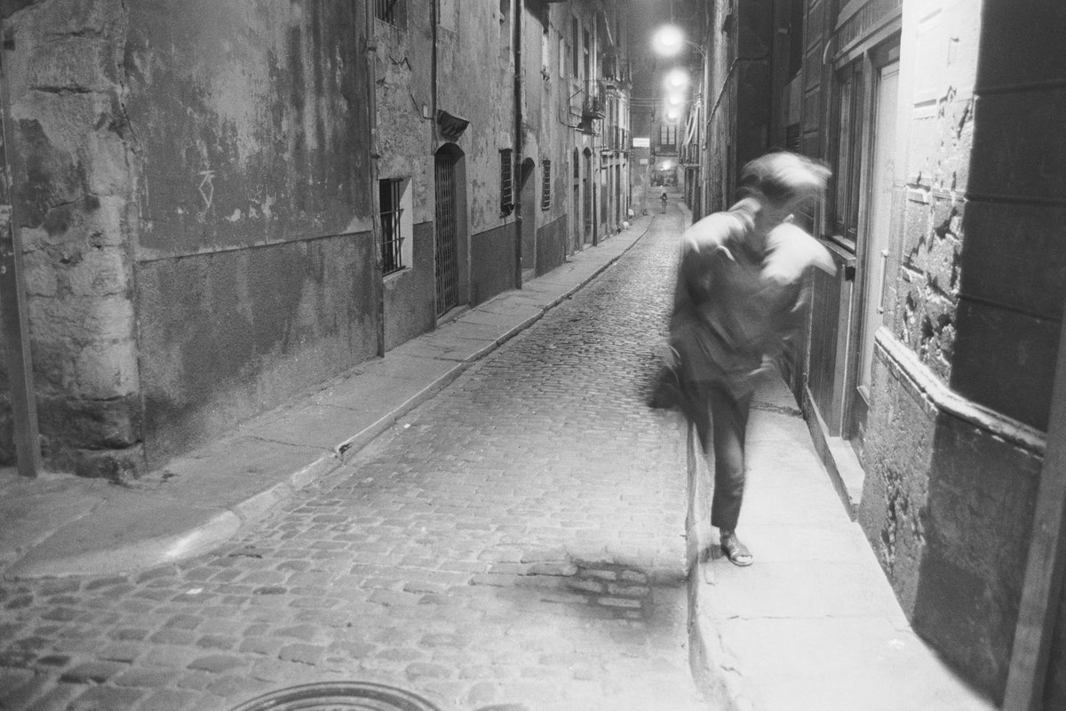jordials's tweet photo. Demà es presenta a Girona l’11è “Quaderns de fotografia”, editat per la @DiputacioGirona, dedicat al fotoperiodista Marçal Molas. Més de 230 📸que formen part dels 133.000 negatius que vaig treballar durant els anys a #INSPAI 
Fons accessible a: https://t.co/gtuMMwZjXO #arxius https://t.co/BSmv6PCJ11