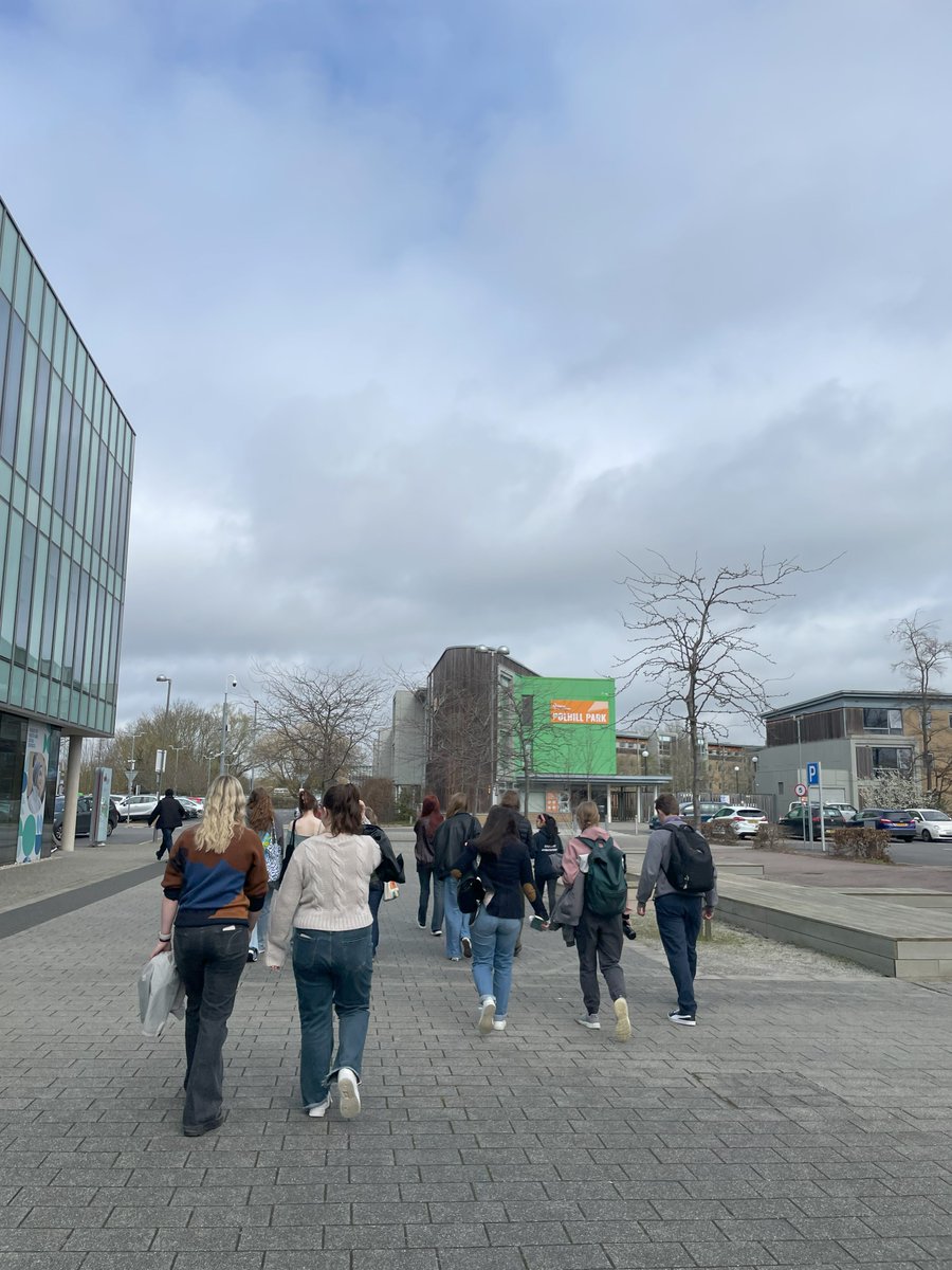 Had an incredible day with Year 12 at @uniofbeds! Dr Darwood's lecture on 'Moral Panic: the 'New Woman'' was thought-provoking for our literature & language students. Big thanks to @BedsEnglish for the experience! #StudentLife #UniversityOfBedfordshire 📚🎓