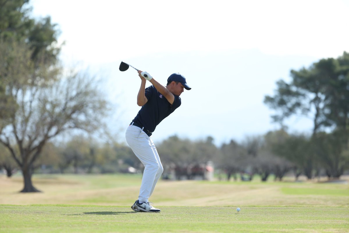 Round ☝️ in the 📚 of Arizona Thunderbirds Intercollegiate. Cats sit at 5-under and in first place by 4 strokes over Utah Valley. Sam Sommerhauser and Tiger Christensen led Arizona with 3-under rounds of 69 and are T-3rd heading into afternoon round. #BearDown