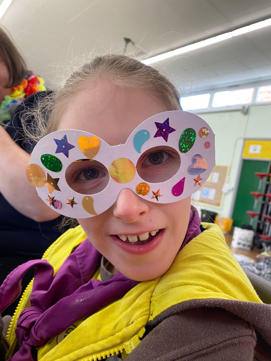 1st Bedfordshire Inclusive Girlguiding Group - BIGG had a fabulous time at their last meeting. The Rainbows & Brownies went to the Beach with lots arts and crafts and chips from Stratton Food Hall, whilst the Guides had an amazing day at camp