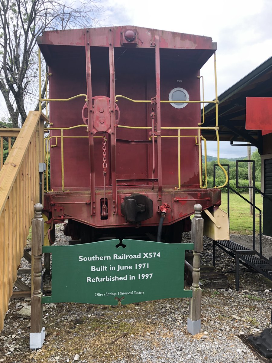 VisitRoane's tweet photo. ๐We're thrilled that @wbir will be putting the spotlight on #OliverSprings during their 10 About Town newscast this Weds, March 20, at 4pm! Join WBIR at the Train Depot at 610 Walker Ave. as they showcase the charm of Oliver Springs to all of East Tennessee!๐๏ธ๐ #wheninroane https://t.co/2EUrsrdHYU