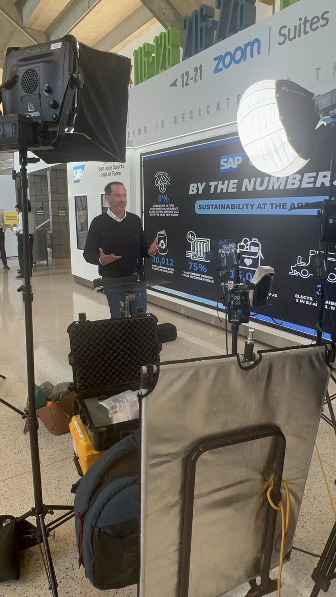 Daniel Newman tweet media