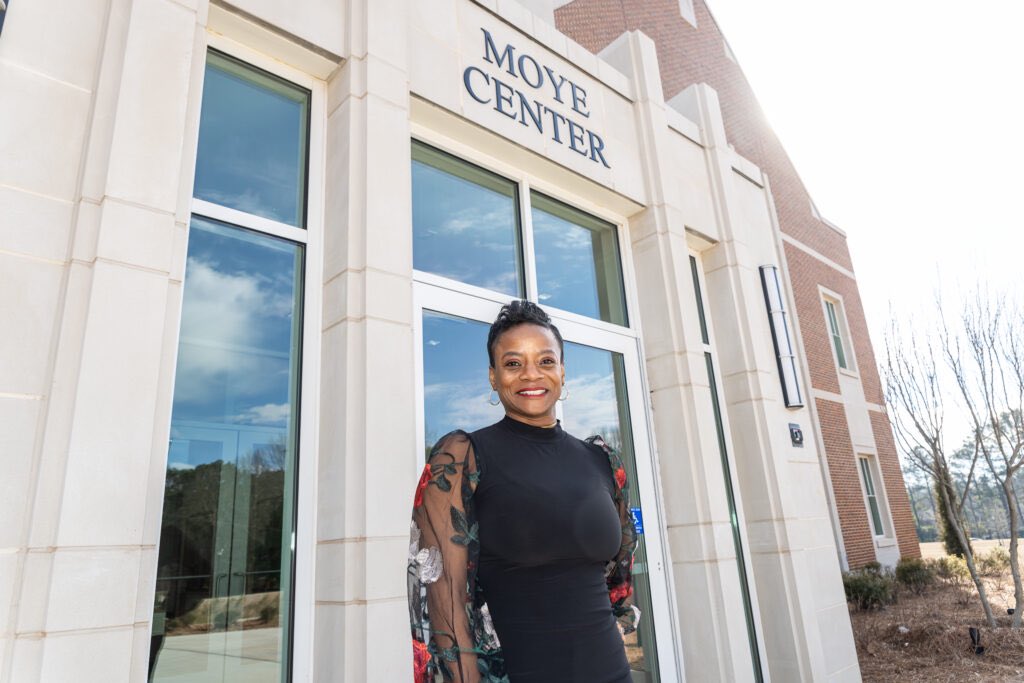 Congratulations to PharmDawg Dr. Pamela Moye ’05 (PharmD), who was recently named Interim Dean of the Mercer University College of Pharmacy, effective August 1. We are #PharmDawgProud! #HBTRxD