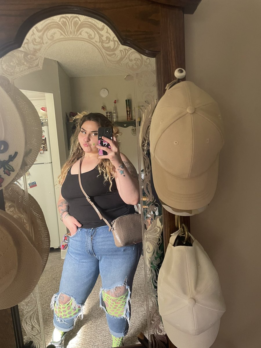 pinkkFreyaa's tweet photo. ๐ lucky pussy owning ass bitch ๐
#stpaddys #yesterday #freakBitch #content #bossmearound #jkimabitch #fypageใท #isellcontent #onlyfans https://t.co/xEbFUPqN4i