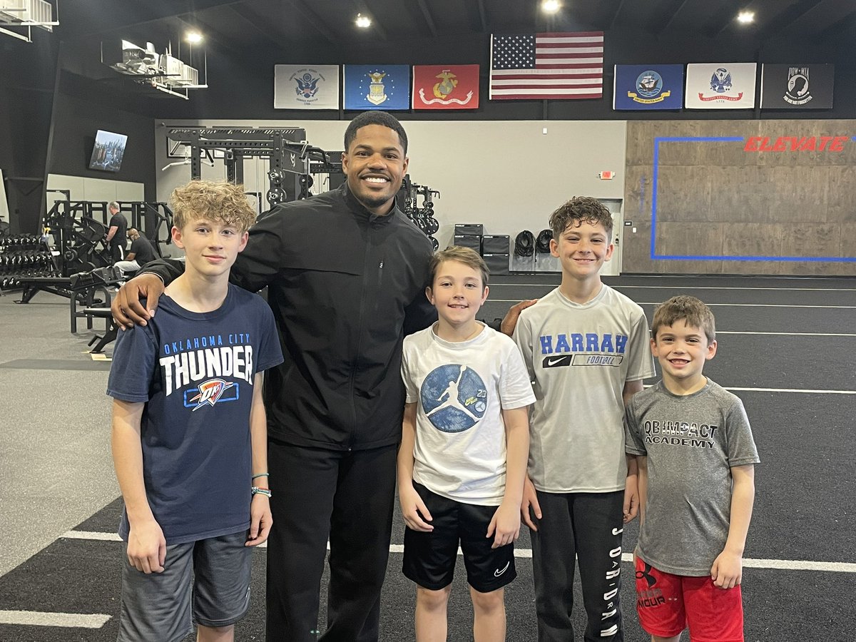 Joey Houck (@joeyhouck8) on Twitter photo You never know who you’re gonna run into at QB Impact! Sterling Shepherd is a real class act! <a href="/QBimpact/">QB Impact</a> <a href="/CoachGeorge5/">Tom George</a> <a href="/CoachManella/">QBi: Steve Manella</a> <a href="/JaceAllspaugh/">Jace Allspaugh</a> <a href="/KAllspaugh/">Kelsey Allspaugh</a> <a href="/CarderDrew/">Carder Drew</a> <a href="/JakebDrew/">jake Drew</a> <a href="/TishaDrew/">Tisha Drew</a> You never know who you’re gonna run into at QB Impact! Sterling Shepherd is a real class act! <a href="/QBimpact/">QB Impact</a> <a href="/CoachGeorge5/">Tom George</a> <a href="/CoachManella/">QBi: Steve Manella</a> <a href="/JaceAllspaugh/">Jace Allspaugh</a> <a href="/KAllspaugh/">Kelsey Allspaugh</a> <a href="/CarderDrew/">Carder Drew</a> <a href="/JakebDrew/">jake Drew</a> <a href="/TishaDrew/">Tisha Drew</a>