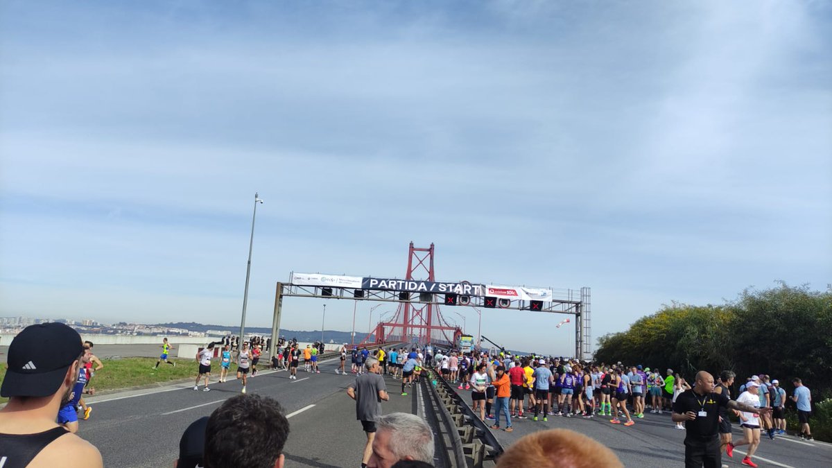 CDACorrales's tweet photo. Nuestro jabato Emilio también disfrutó de lo lindo ayer en la media maratón de Lisboa 🙌🏼🙌🏼 enorme 🐗🐗 https://t.co/lG7qkS1edr