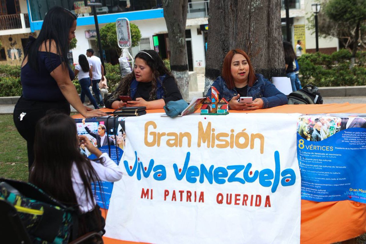 Cultores y cultoras de Timotes estado #Mérida  se registraron en la Gran Misión #VivaVenezuela mi Patria Querida 

#VenezuelaEsCultura
#venezuelaDecideElFuturo