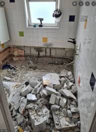 #kopenzonderkijken
Die badkamer 🙈🙈
Dan toch maar betonlook 😂