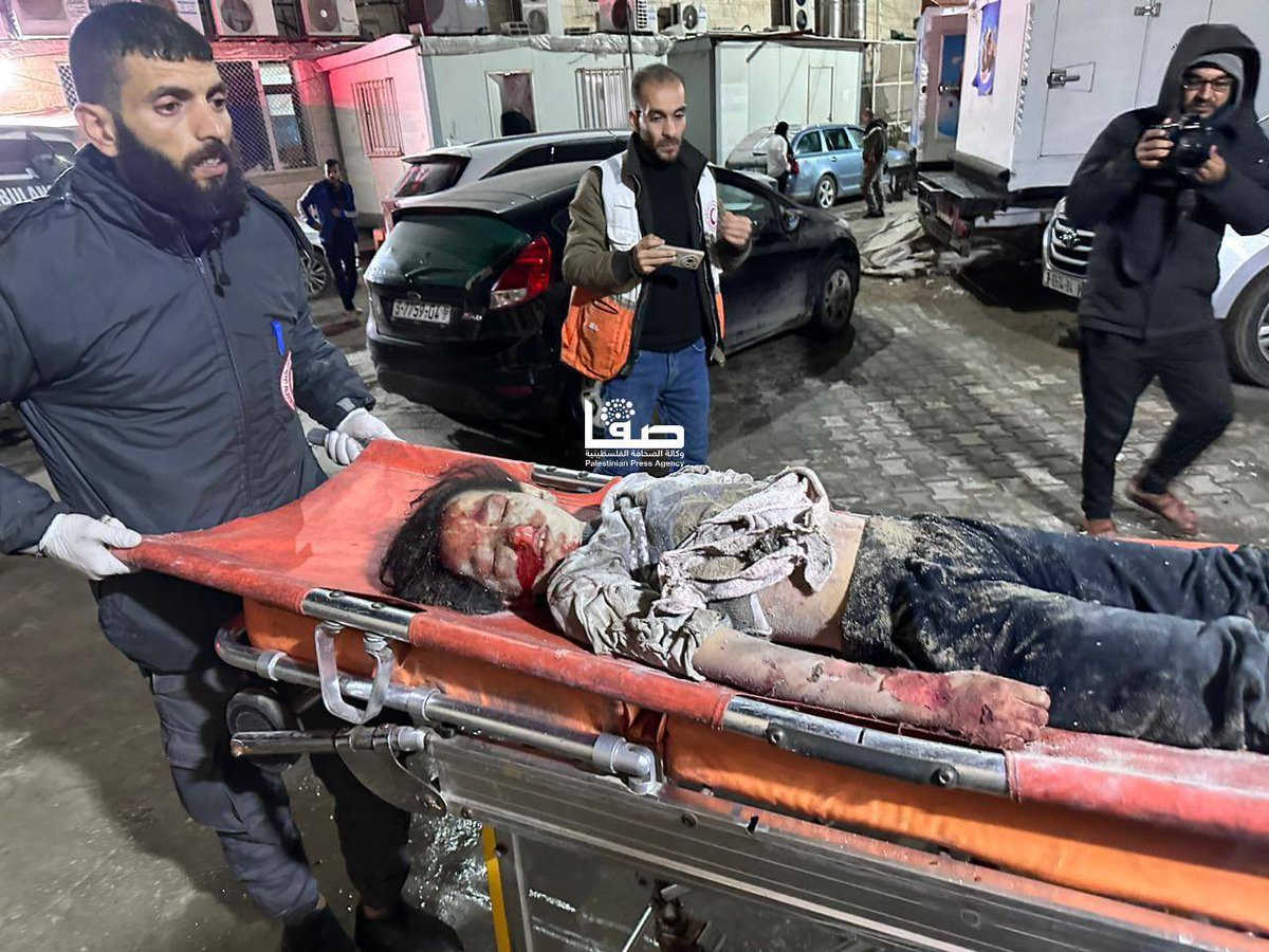 RamAbdu's tweet photo. Breaking: Israeli warplanes target a house belonging to Hajj family, housing dozens of displaced children and women. The casualties are being transported to the Al-Aqsa Martyrs Hospital in central Gaza. https://t.co/o41cp4qg1i