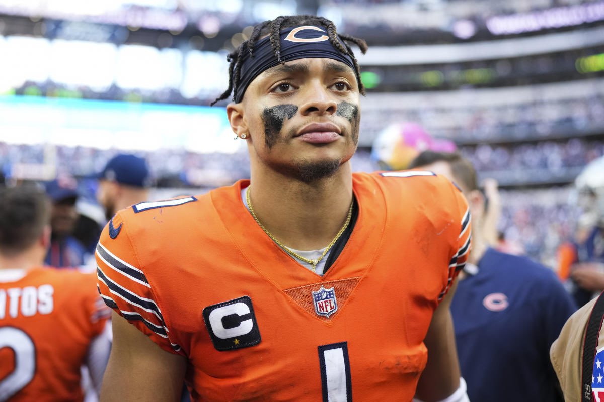 You mean to tell me that the Commanders, Patriots, Vikings, Giants, Titans, Broncos, &amp; Raiders didn’t want to give up a conditional 6th round pick for Justin Fields?

Thats wild.