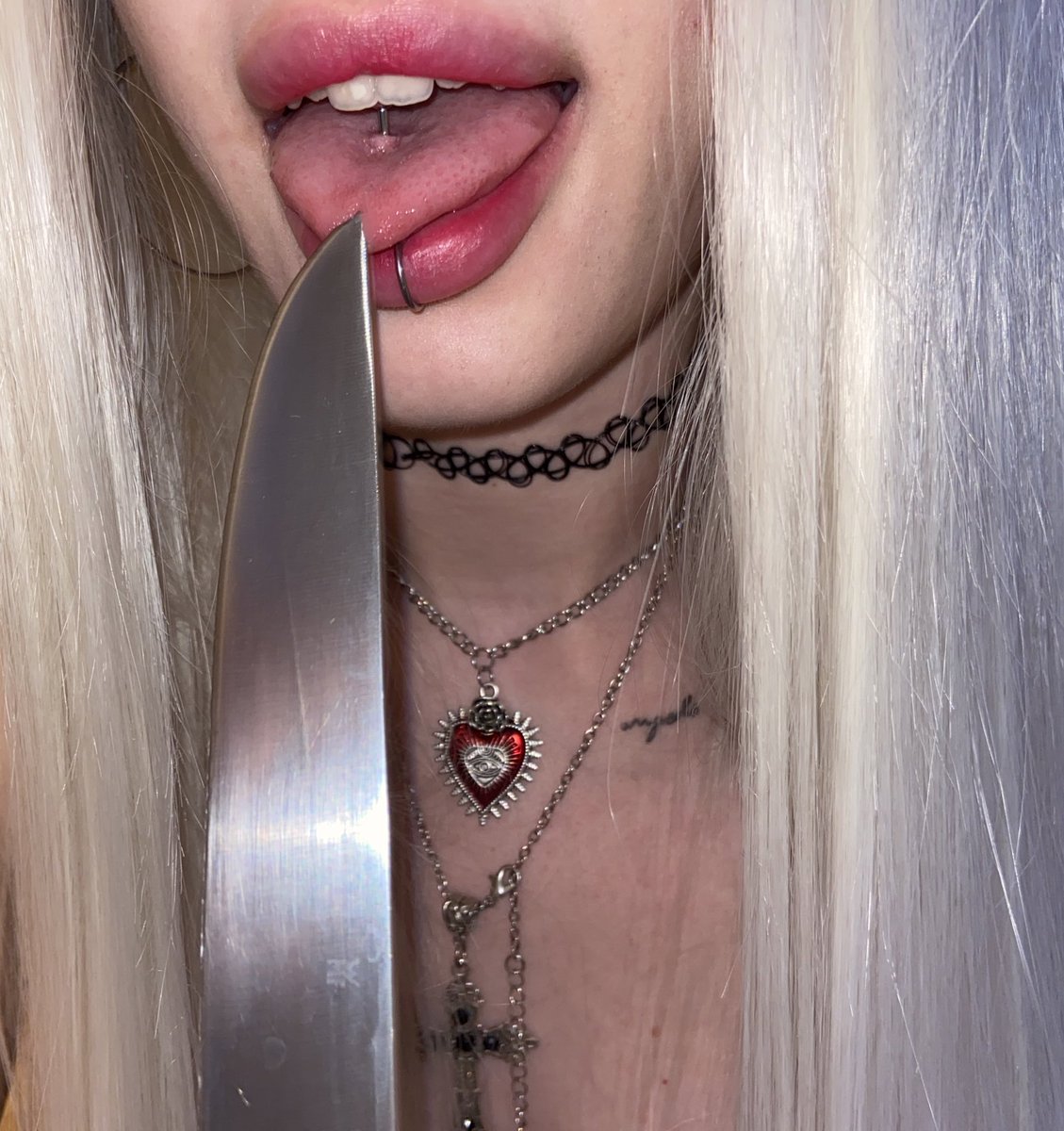 your mom tweet media