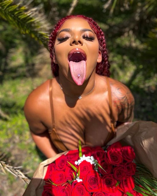 Like my tongue piercing?👅 https://t.co/POddSWWuGv<a href="/tag/squidgames"class="tags"><span>#squidgames</span></a><a href="/tag/squidgame2"class="tags"><span>#squidgame2</span></a>