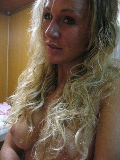 Say something nice if you wanna see my b00ba? #Facebook