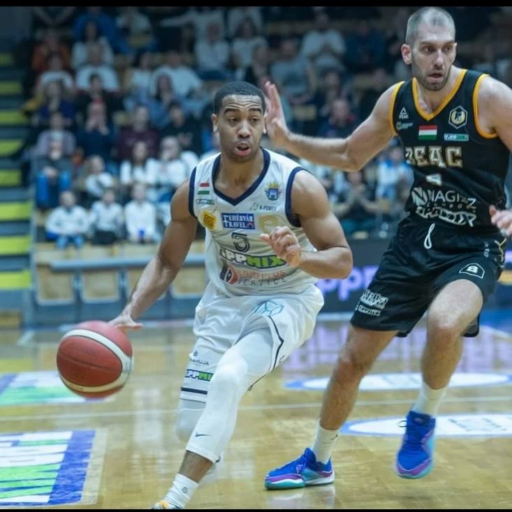 Victory number 20 this season, thank you fans for your support.  Now, 2 more games and get ready for the playoffs. HAJRÁ ALBA. FIGHT TOGETHER - WIN TOGETHER!!