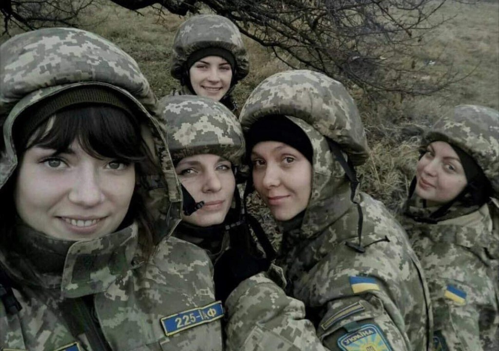 GI01e76WcAALEv_