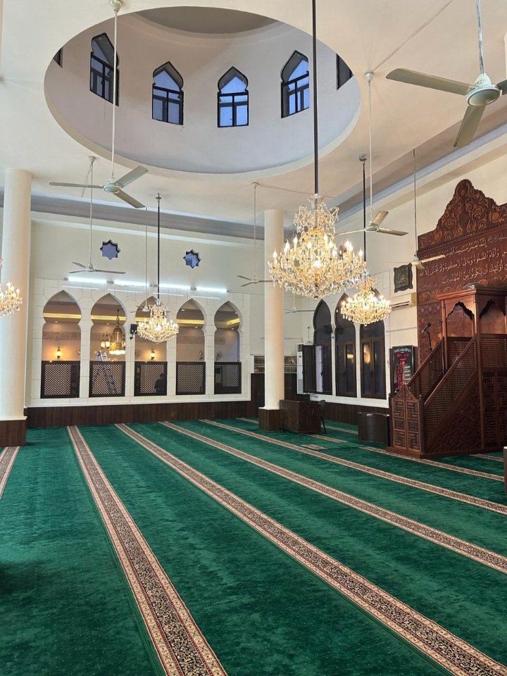 اللهُمَّ لا ترفع عنَّا غطاء سترك، ولا تبتلينا فيما لا نستطيع عليه صبراً، اللهم إنا نسألك راحة في البدن وراحة في القلب وراحة في النفس، واجعل لنا يارب من كل ضيق مخرجًا ومن كل هم فرجًا🤲