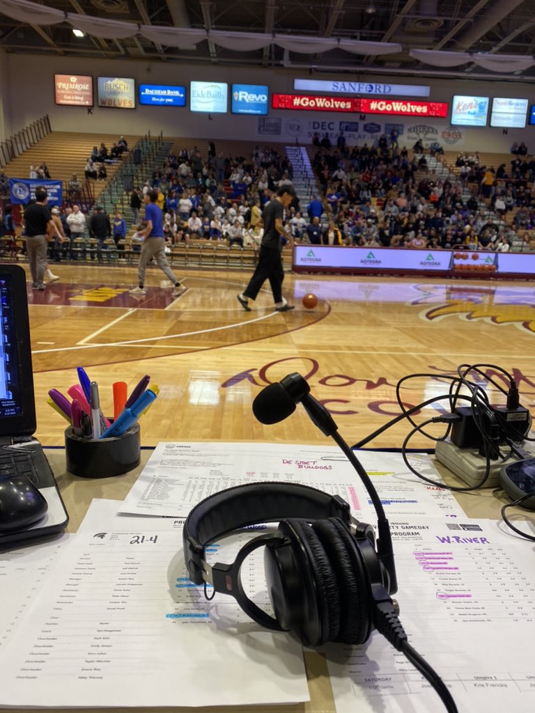 David Tukesbrey๐ (@davidtukesbrey) on Twitter photo Crowd continuing to file in for championship Saturday! <a href="/WRTigersBBB/">White River Tigers Boys Basketball</a> vs. <a href="/CwoodHoops/">Castlewood Boys Basketball</a> for 3rd & then the title...
<a href="/BasketballSmet/">De Smet Bulldogs</a> vs <a href="/HowardTigers/">Howard HS/JH Activities</a> for the โship. All on <a href="/FoxSports1420AM/">Fox Sports Aberdeen</a> & 98.5FM with <a href="/the_COBRA66/">Matt McClure</a>! #SDHoops24 #SDPreps
๐ป๐LISTEN: ow.ly/eflH50QU6XA Crowd continuing to file in for championship Saturday! <a href="/WRTigersBBB/">White River Tigers Boys Basketball</a> vs. <a href="/CwoodHoops/">Castlewood Boys Basketball</a> for 3rd & then the title...
<a href="/BasketballSmet/">De Smet Bulldogs</a> vs <a href="/HowardTigers/">Howard HS/JH Activities</a> for the โship. All on <a href="/FoxSports1420AM/">Fox Sports Aberdeen</a> & 98.5FM with <a href="/the_COBRA66/">Matt McClure</a>! #SDHoops24 #SDPreps
๐ป๐LISTEN: ow.ly/eflH50QU6XA