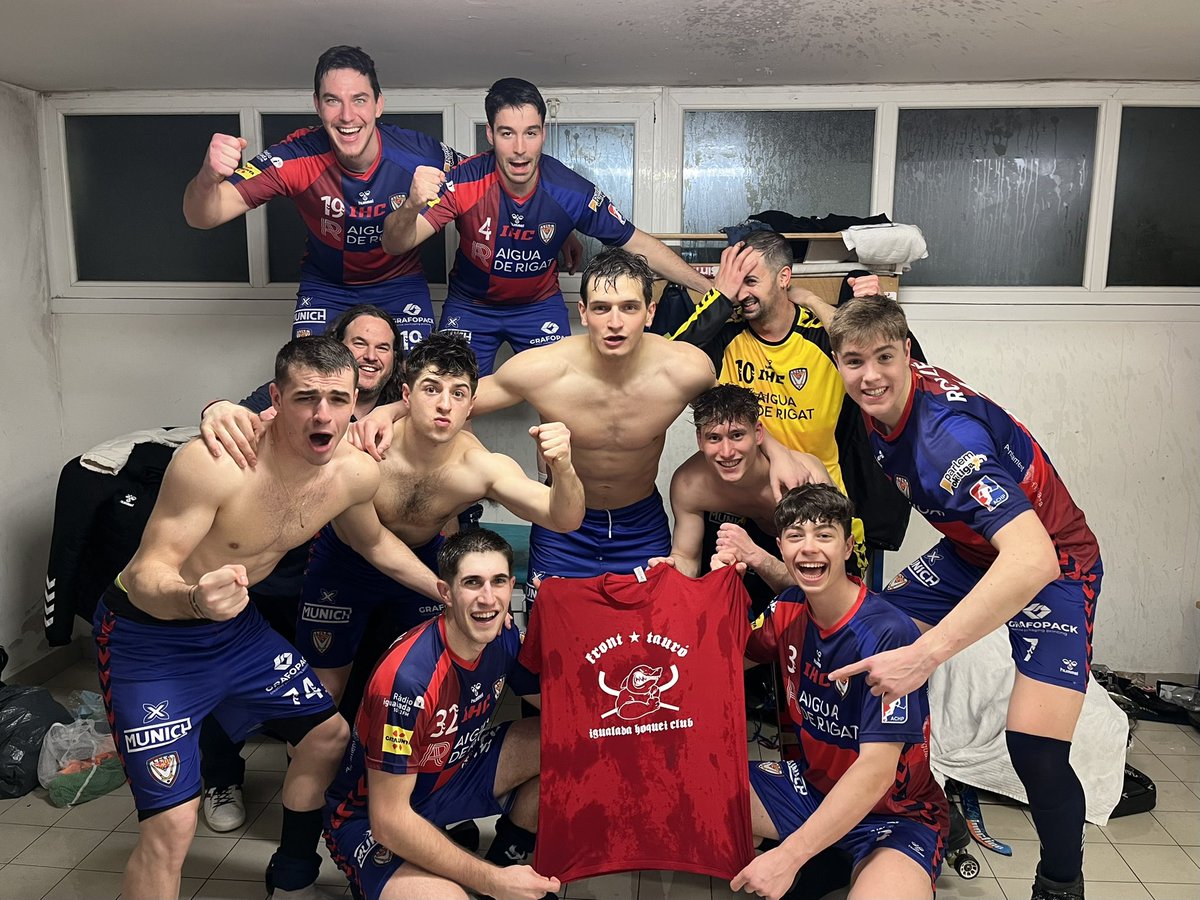 SHA LA LA LA LA LA LAAAA…

ООООООННН IGUALADAAA!💙❤️