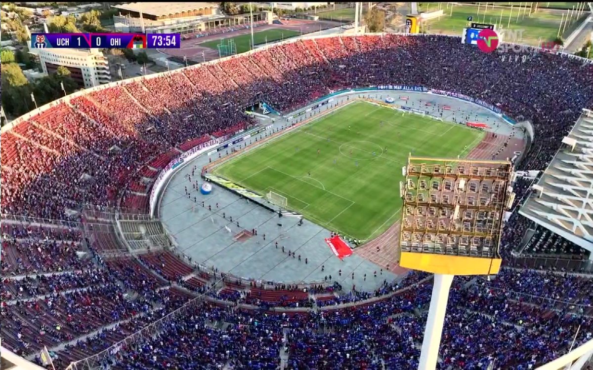 nagatoazul's tweet photo. Aforo completo, el único club capaz de llenar estadios. 
#VamosLaU https://t.co/dksKudcJdn