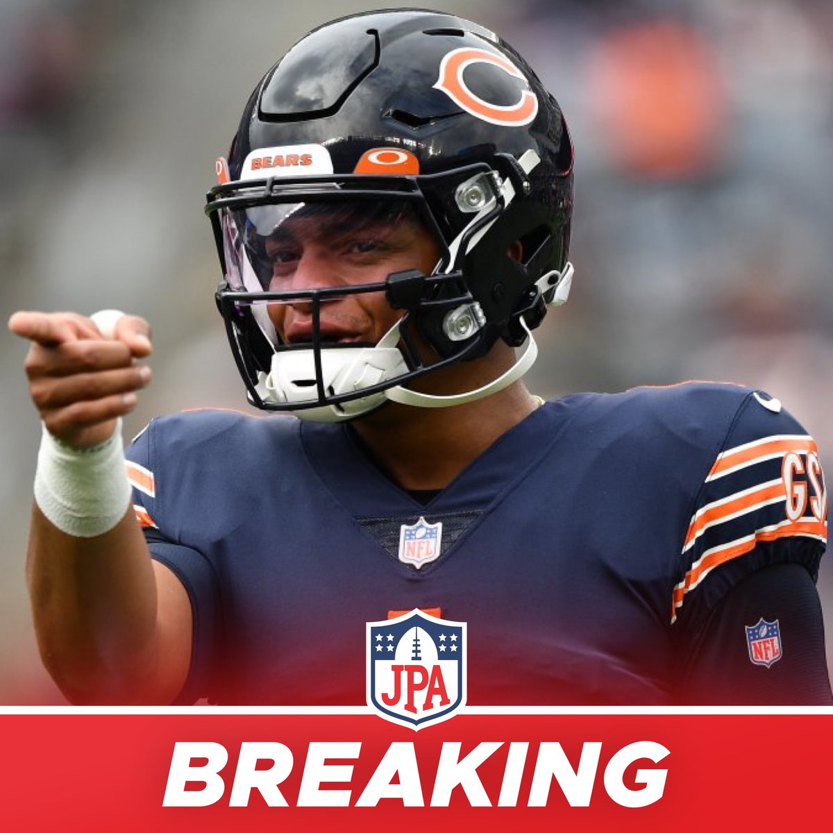 JPAFootball (@jasrifootball) on Twitter photo 𝗕𝗥𝗘𝗔𝗞𝗜𝗡𝗚: The #Bears are trading quarterback Justin Fields to the #Steelers , per <a href="/RapSheet/">Ian Rapoport</a>
and with that, the Bears will be selecting Caleb Williams in this year’s #NFL Draft. 𝗕𝗥𝗘𝗔𝗞𝗜𝗡𝗚: The #Bears are trading quarterback Justin Fields to the #Steelers , per <a href="/RapSheet/">Ian Rapoport</a>
and with that, the Bears will be selecting Caleb Williams in this year’s #NFL Draft.