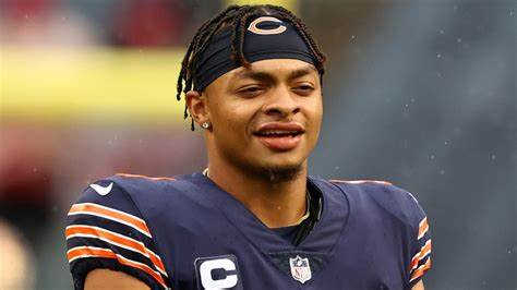 nflrums's tweet photo. 🚨 BREAKING 

The #Bears are trading QB Justin Fields to the #Steelers