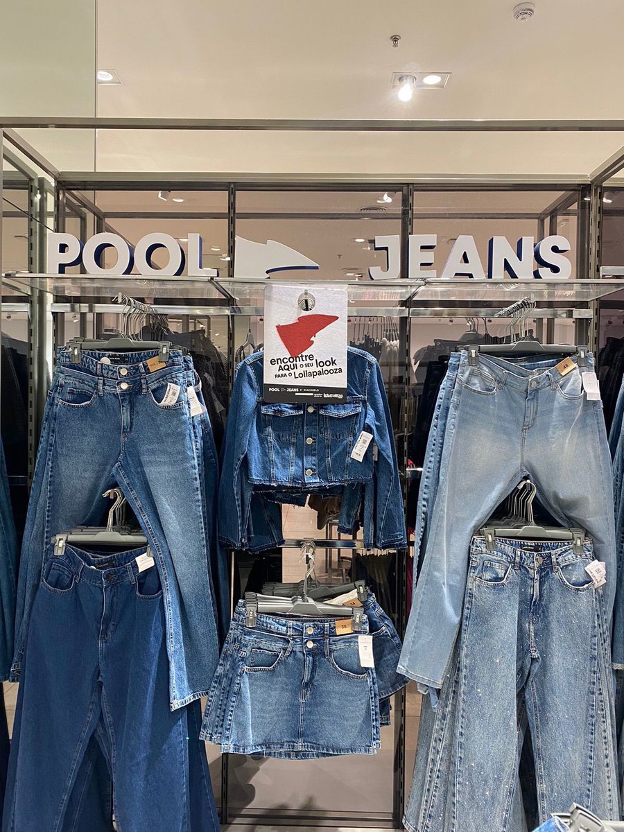 izzomrm's tweet photo. Já decidiu o look pro Lolla? 🤘🏻❤️🔥
Na @riachuelo do Shopping Ibirapuera, sua pulseira dá desconto de 10% em qualquer peça jeans! Ah, e a customização é grátis, viu? 🤩
A ação só vale nesse fim de semana, das 10h às 22h, tá? 👕 ✨#RiachuNoLollaBR #PoolJeans #parceria https://t.co/CorNXijCgC