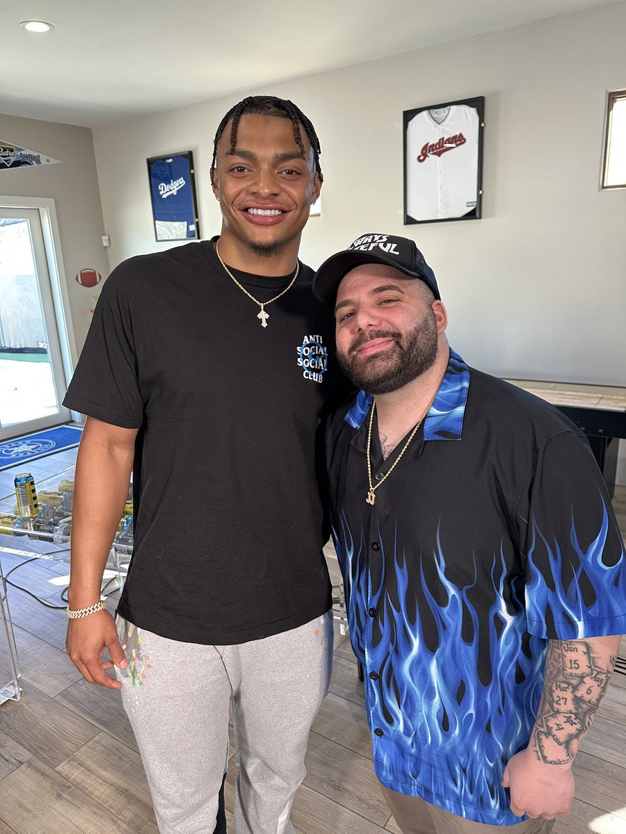 Seltzer Agua Papi tweet media