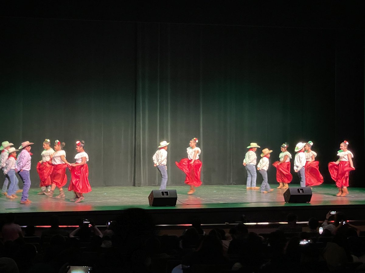 Aycock Latinos Dance group brought the energy! <a href="/lsoto_liliana/">Liliana Soto</a>