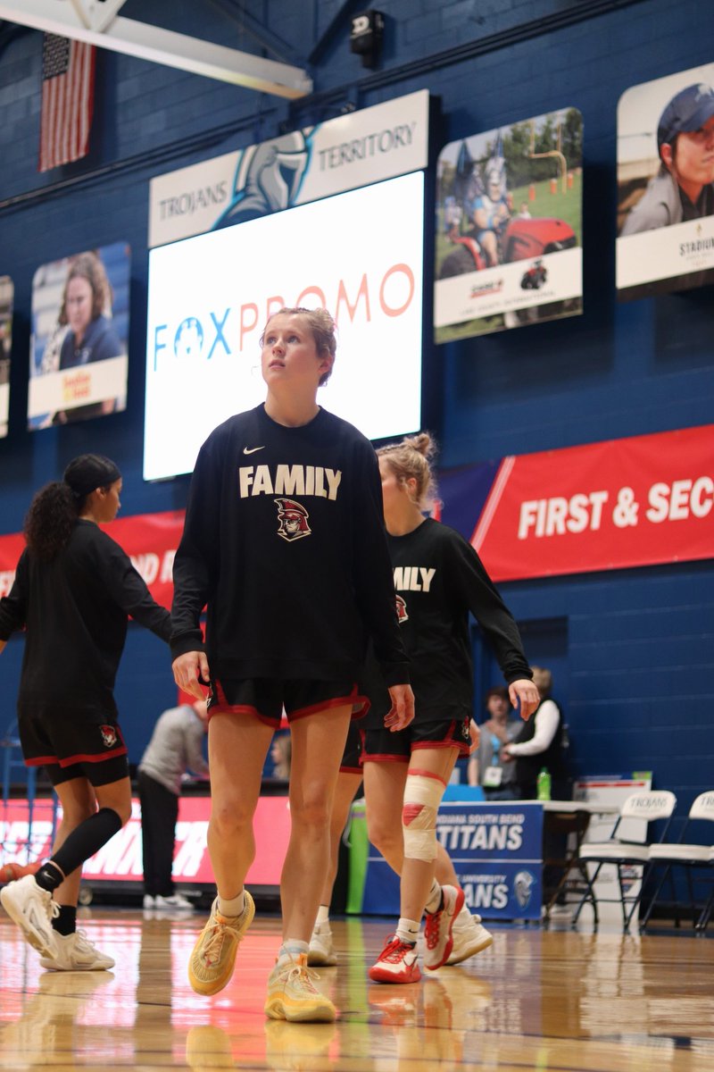 The second round of the NAIA National Tournament starts soon! 

We're ready, are you? 

Tune in here ⬇️ 
📊: bit.ly/IUSBDSLS
📺: bit.ly/IUSBDSLV

#TitanPride ⚔️ #RollTitans