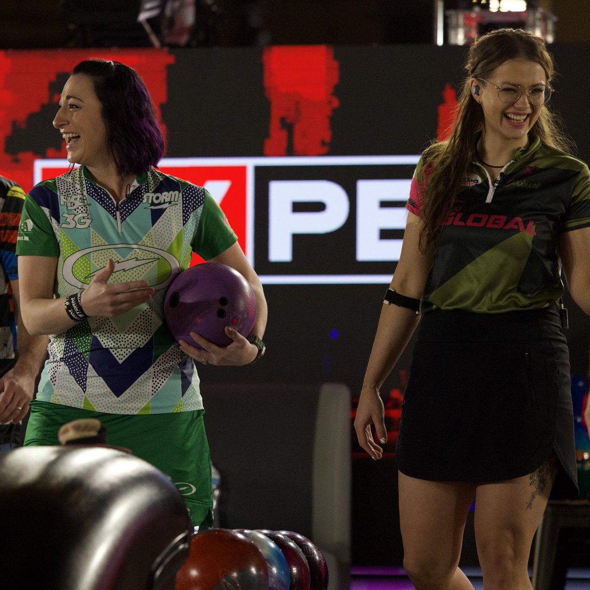 All smiles when the @PWBATour joins the party 😁

📺 Sunday, 1pm ET on FOX | FOX Sports app