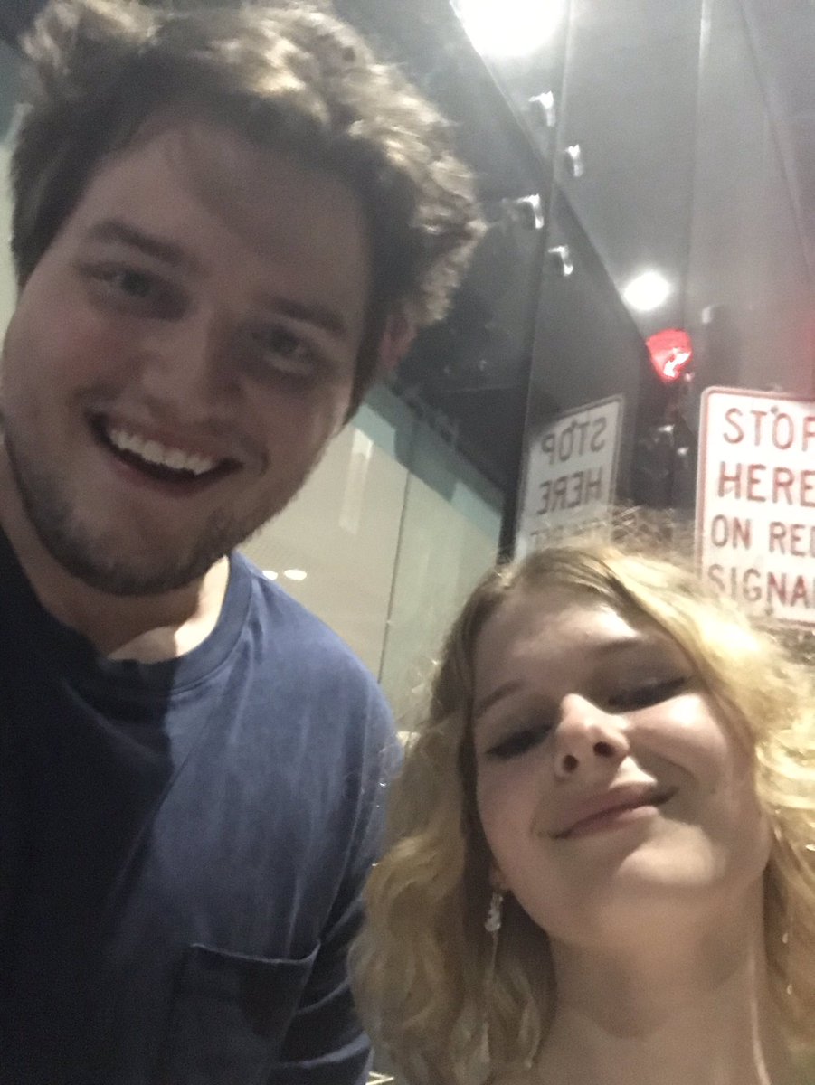 Silvern_Kat's tweet photo. @Sneegsnag I’m so happy I was in the city while you guys were out, this was so cool!! https://t.co/LscNY5IAPF
