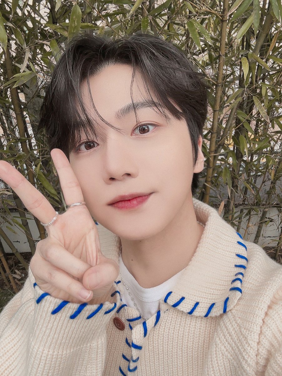 CUBE_PTG_JAPAN's tweet photo. ✼••┈┈┈┈┈┈••✼••┈┈┈┈┈┈••✼

JINHO HUI FAN-CON [SPRING PICNIC]

                         🍀 D-2

✼••┈┈┈┈┈┈••✼••┈┈┈┈┈┈••✼ https://t.co/WEyxoBa5o1