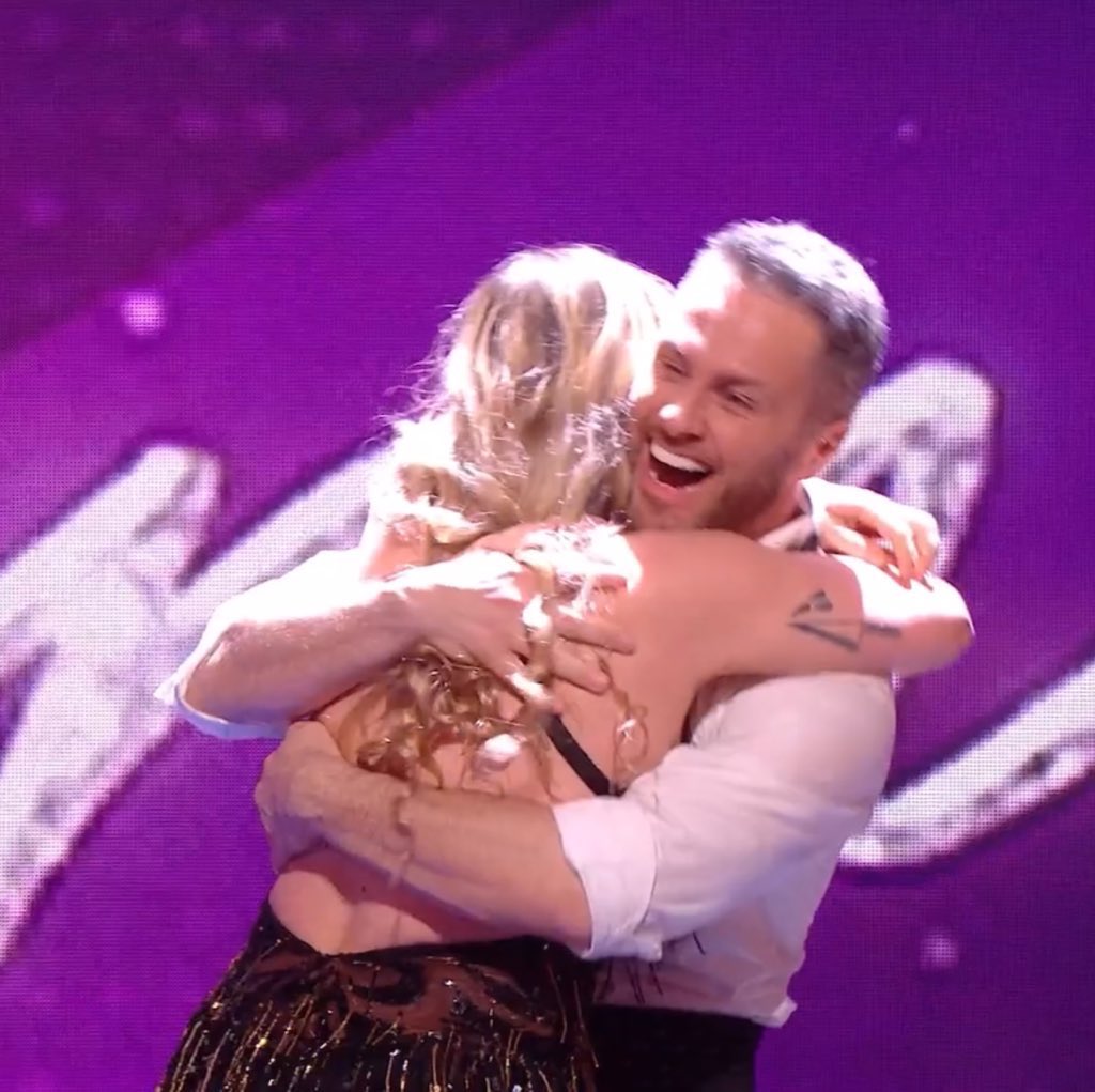 line_atr's tweet image. ce duo aura toujours une grosse partie de mon cœur. Mon danseur préféré &amp;amp; une de mes streameuses favorites… le rêve.
je les aime 💌
#dalsi #dals