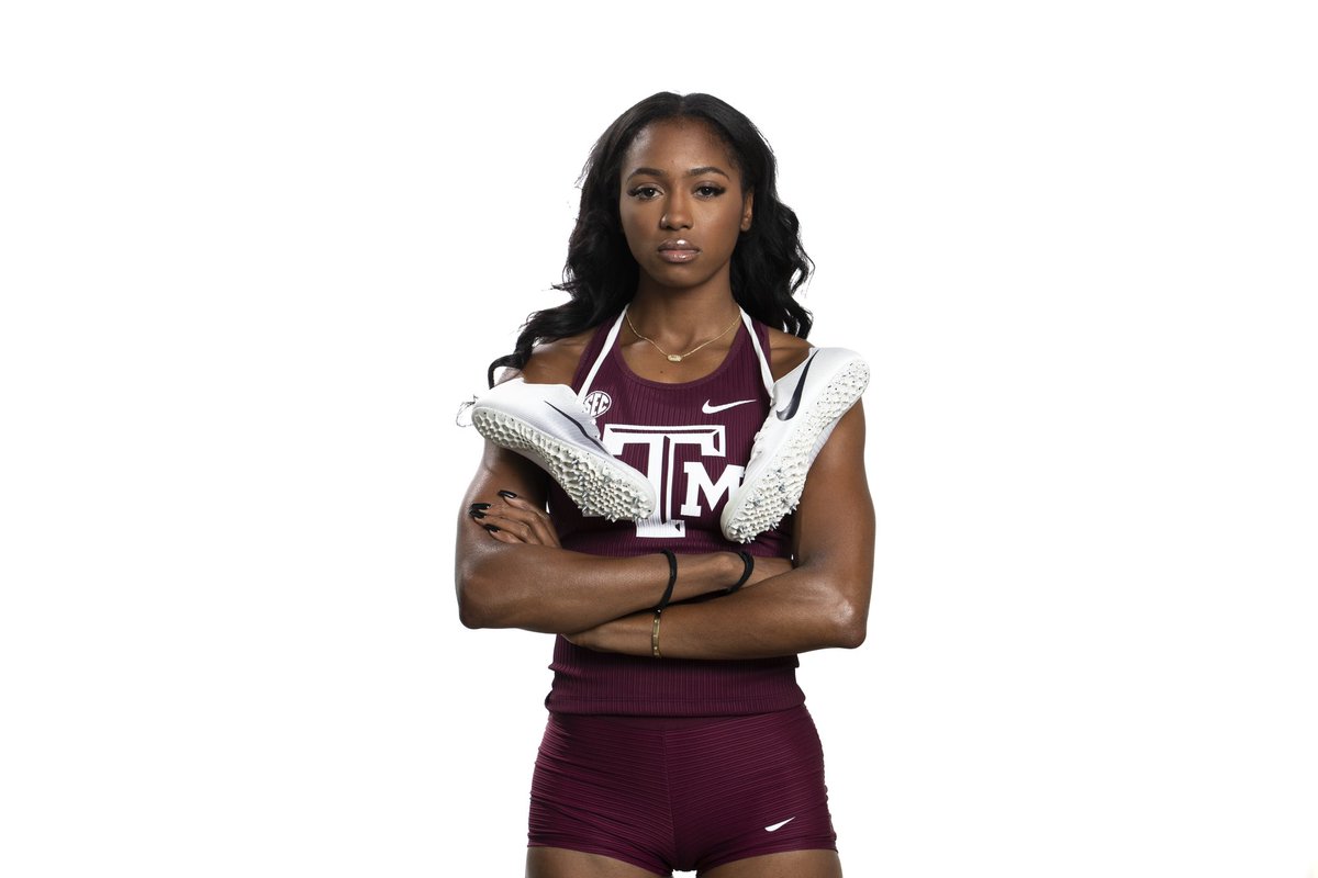 aggietfxc's tweet photo. The women’s javelin squad put on a show today 🤩

1. Lianna Davidson - 57.28m/187-11
3. Katelyn Fairchild - 53.70m/176-2
4. McKenzie Fairchild - 48.10m/157-9
5. Timara Chapman - 44.51m/146-0

#GigEm // #AggieTF // 📊 https://t.co/BieyG4PqLV https://t.co/rpCR2yvFCS