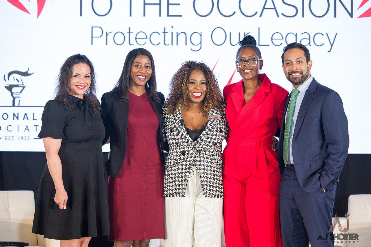 NAACP_LDF's tweet photo. LDF's Amir Badat, Jennifer Holmes, and @dstinc1913 clients from our case Lupe v. Abbott participated in a panel at the @nationalbar's convening, "Rising to the Occasion: Protecting Our Legacy."

For more on our case &amp; why we're challenging S.B.1: https://t.co/PMdu3uWnxD https://t.co/nfHIGfaVnG