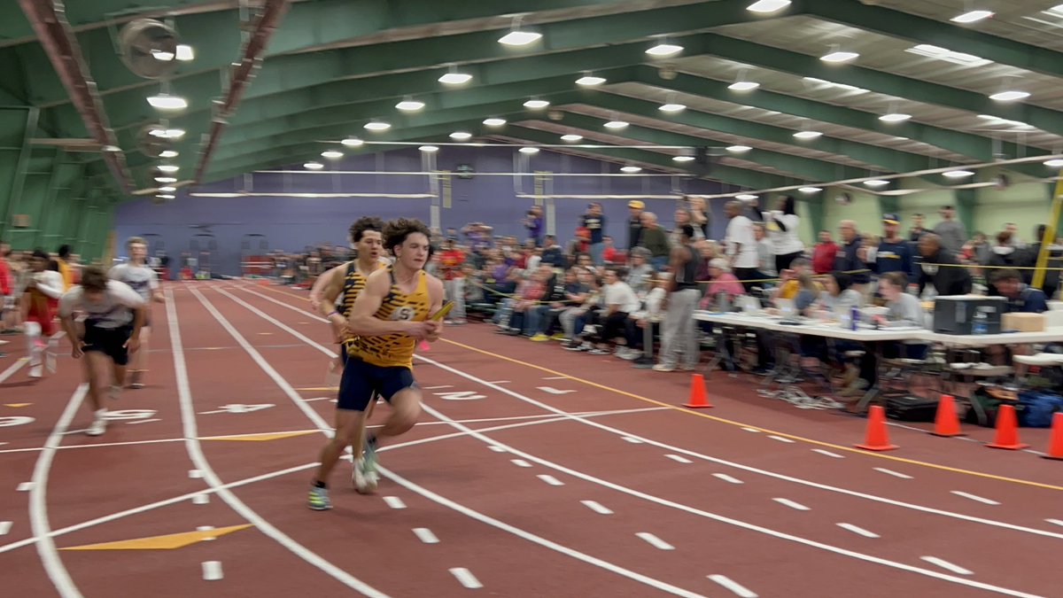 MimLedergerber's tweet photo. Late start to indoor season but a pretty great start! Proud of you @CaleLedergerber 💙💛 https://t.co/HegJJ65QuI