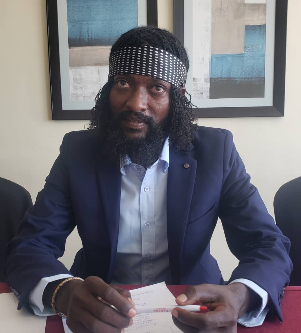 AWoldetensa's tweet photo. Our great leader with his incredible gesture🤗😍🥰❤💚❤ 
This is how he defended his 50+ million people #OromoNation and his beloved country #Oromia4Ever💪 

"A leader take people where they want to go. A great leader takes people where they don't necessarily want to go, but ought to be."
This is it! Liqimsii! 

Who holds the truth will win anyway!!
#ABO_WBO_HAAWARUU!!
#OROMIYAAN_BIYYA 
#TheFlag❤💚❤