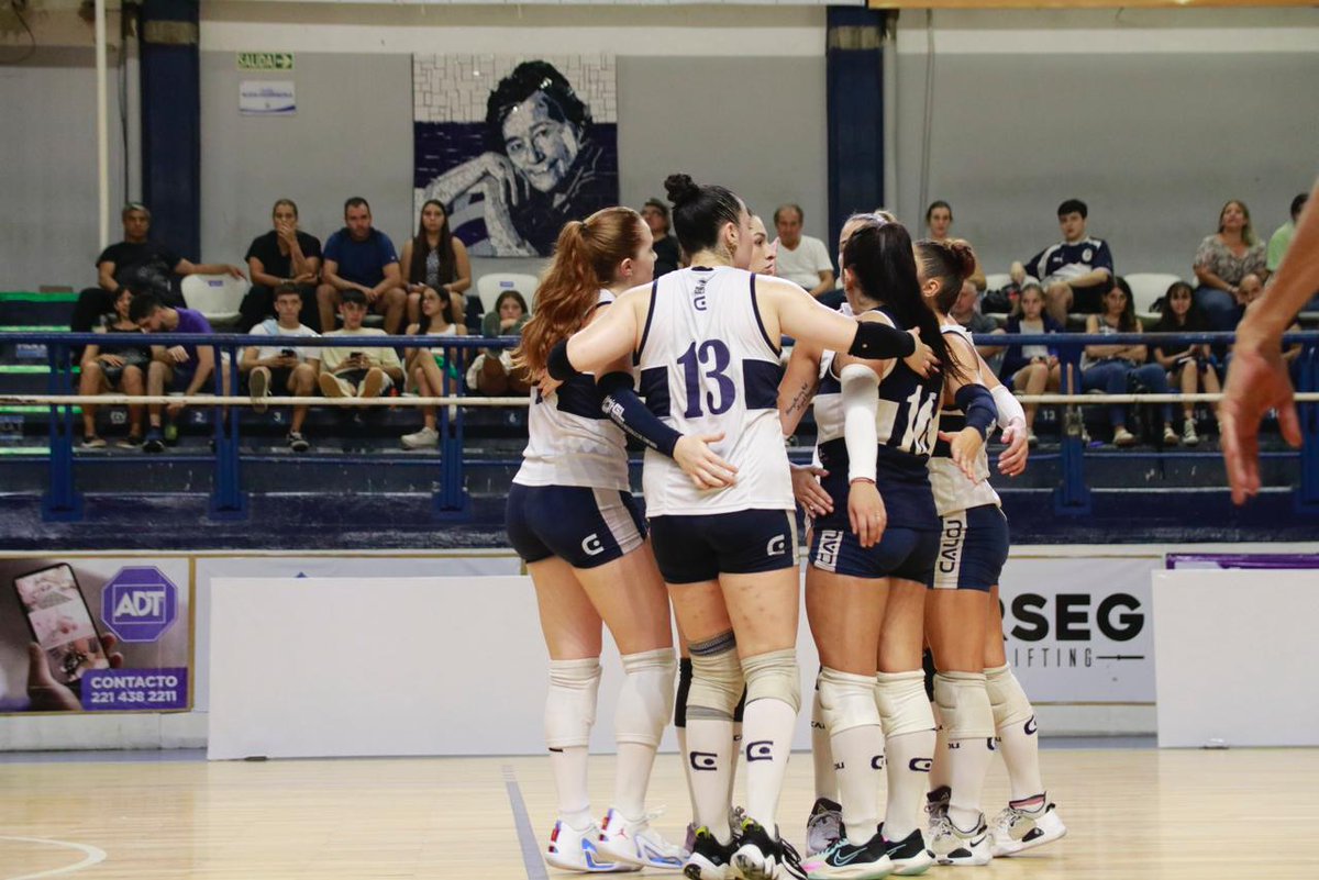 CERRÓ DE BUENA MANERA 🐺

<a href="/voleycge/">Voley CGE ⭐️⭐️⭐️⭐️⭐️⭐️</a> hilvanó su tercera victoria consecutiva y así finalizó la fase regular de Liga Argentina Femenina: triunfo 3-0 sobre Vélez, en Liniers.

Gimnasia jugará, por primera vez en su historia, en la parte baja del torneo <a href="/Voley_FeVA/">Voleibol Argentino</a>.

#GELP #LaPlata