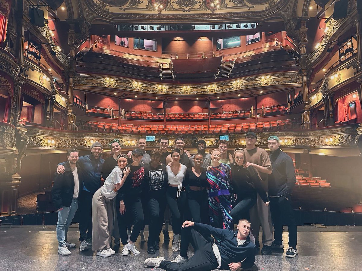 Melanie Masson (@melaniemasson1) on Twitter photo And just like that, itโs our last show in Belfast. We have had the best time in this gorgeous city <a href="/gohbelfast/">Grand Opera House, Belfast</a> with <a href="/officergentuk/">An Officer and a Gentleman The Musical</a> Hopefully see you soon. Thanks for giving us a lovely welcome and amazing response to our show And just like that, itโs our last show in Belfast. We have had the best time in this gorgeous city <a href="/gohbelfast/">Grand Opera House, Belfast</a> with <a href="/officergentuk/">An Officer and a Gentleman The Musical</a> Hopefully see you soon. Thanks for giving us a lovely welcome and amazing response to our show