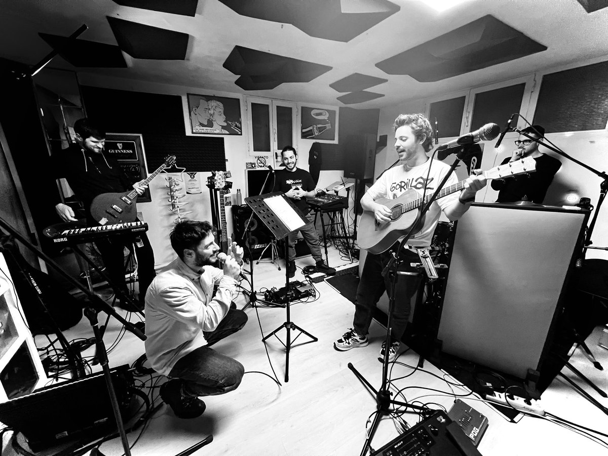 The rehearsal room has familiarized itself with the new songs, and we can't wait to let you hear them live.

#xgiove #live