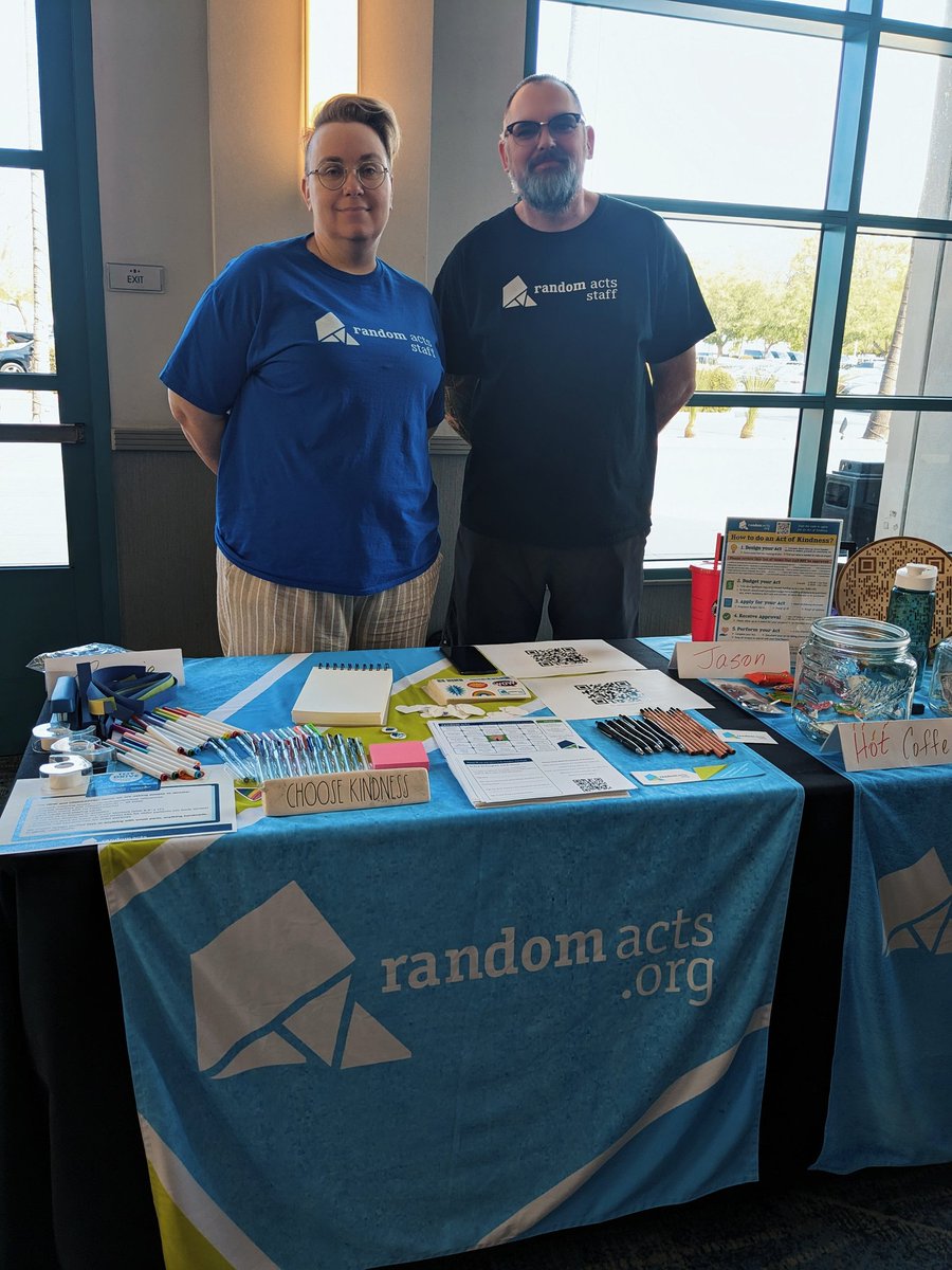 RandomActsOrg's tweet photo. Don't forget to follow @RARepUSSouthW to see what fun things are happening at #SPNBurbank this weekend! We are collecting items for @ChildrensLA 💙💚 Come by and play some kindness bingo, too! 

@CreationEnt #BurCon https://t.co/8OyiFovjSP